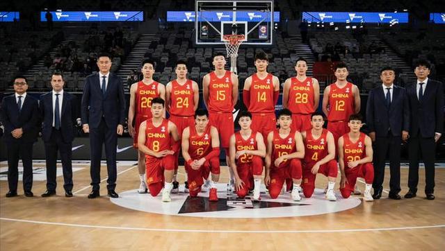 中国篮球职业赛事热火朝天，精彩瞬间不容错过的简单介绍